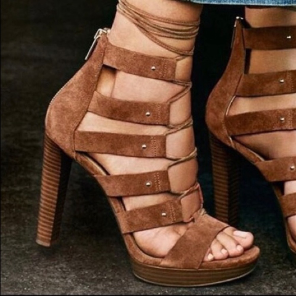 MICHAEL KORS SOFIA PLATFORM SUEDE 9M Desert